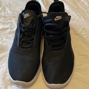Womens Nike shoes